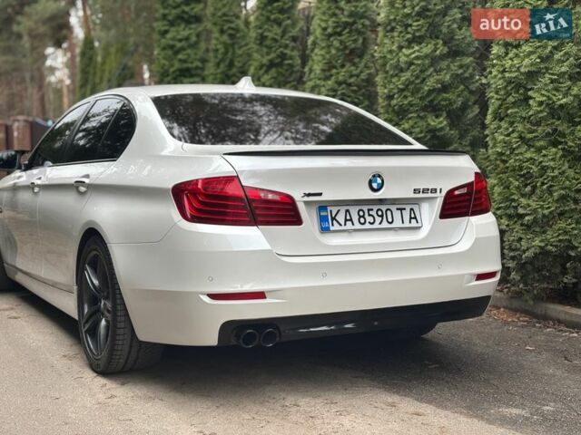 Белый БМВ 5 Серия, объемом двигателя 2 л и пробегом 180 тыс. км за 15700 $, фото 13 на Automoto.ua