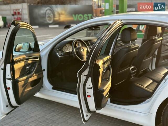 Белый БМВ 5 Серия, объемом двигателя 2 л и пробегом 250 тыс. км за 15500 $, фото 20 на Automoto.ua