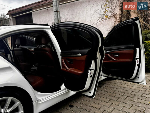 Белый БМВ 5 Серия, объемом двигателя 3 л и пробегом 196 тыс. км за 16900 $, фото 68 на Automoto.ua