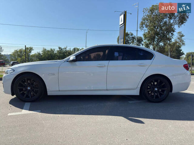 Белый БМВ 5 Серия, объемом двигателя 3 л и пробегом 173 тыс. км за 18000 $, фото 33 на Automoto.ua