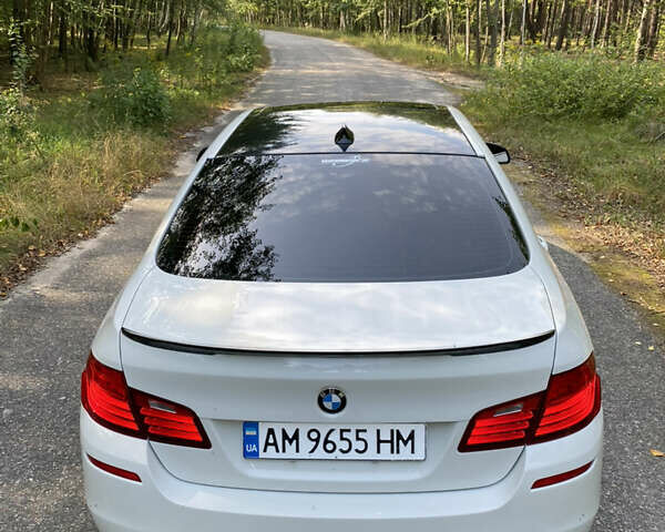 Белый БМВ 5 Серия, объемом двигателя 2 л и пробегом 253 тыс. км за 13900 $, фото 5 на Automoto.ua