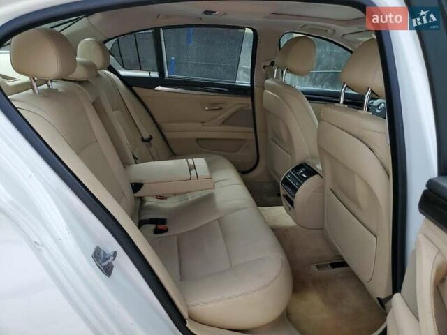 Білий БМВ 5 Серія, об'ємом двигуна 2 л та пробігом 182 тис. км за 2100 $, фото 9 на Automoto.ua