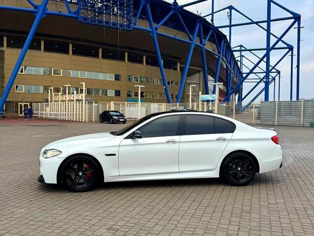 Білий БМВ 5 Серія, об'ємом двигуна 3 л та пробігом 200 тис. км за 23000 $, фото 6 на Automoto.ua