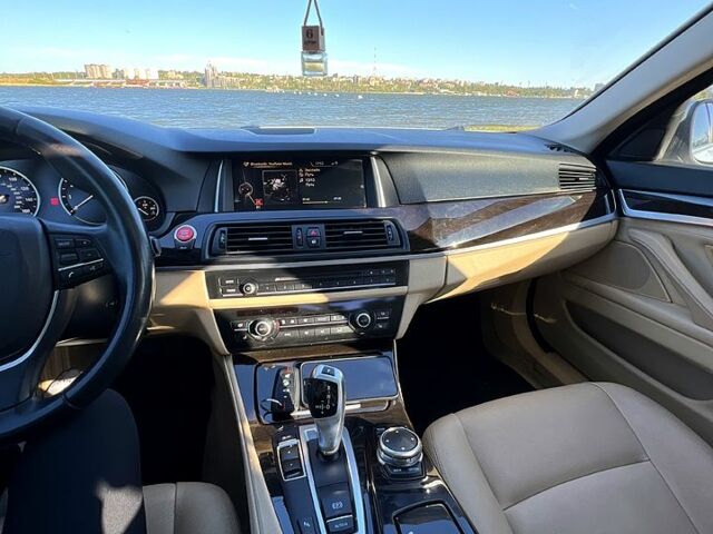 Білий БМВ 5 Серія, об'ємом двигуна 3 л та пробігом 237 тис. км за 14800 $, фото 10 на Automoto.ua