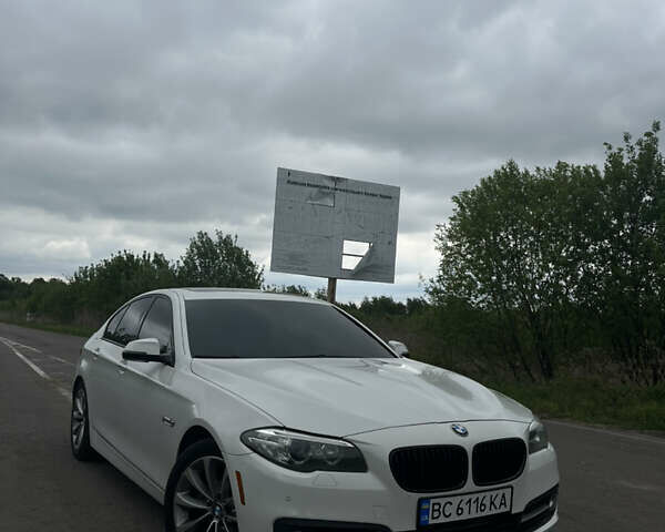 Білий БМВ 5 Серія, об'ємом двигуна 2 л та пробігом 50 тис. км за 15000 $, фото 17 на Automoto.ua