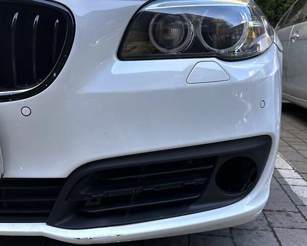 Білий БМВ 5 Серія, об'ємом двигуна 2 л та пробігом 130 тис. км за 16000 $, фото 2 на Automoto.ua