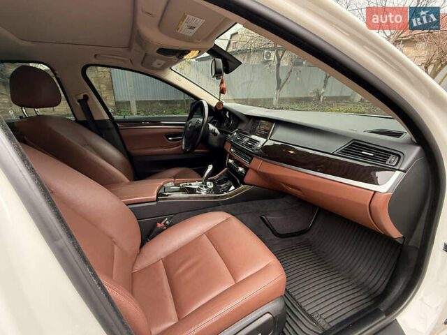 Білий БМВ 5 Серія, об'ємом двигуна 2.99 л та пробігом 196 тис. км за 19400 $, фото 13 на Automoto.ua