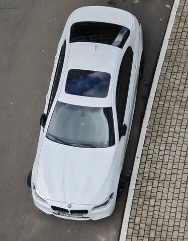 Белый БМВ 5 Серия, объемом двигателя 3 л и пробегом 117 тыс. км за 23000 $, фото 5 на Automoto.ua