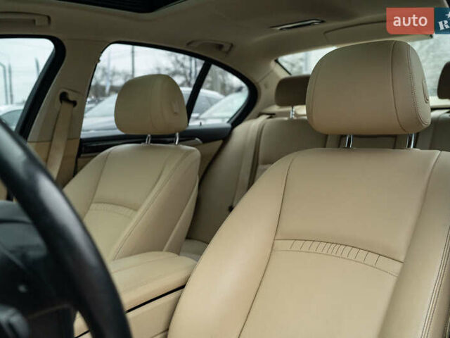 Білий БМВ 5 Серія, об'ємом двигуна 2 л та пробігом 134 тис. км за 19900 $, фото 35 на Automoto.ua