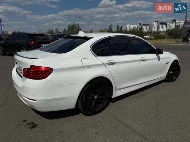 Белый БМВ 5 Серия, объемом двигателя 2 л и пробегом 97 тыс. км за 16000 $, фото 15 на Automoto.ua