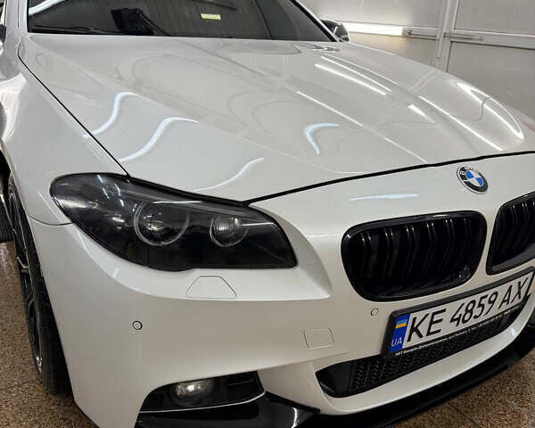 Белый БМВ 5 Серия, объемом двигателя 2.98 л и пробегом 190 тыс. км за 25500 $, фото 6 на Automoto.ua