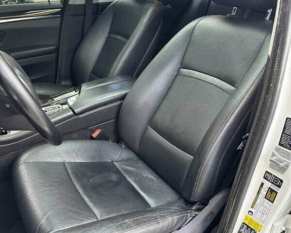 БМВ 5 Серия 2014 в Ужгороде на Automoto.ua Белый БМВ 5 Серия, объемом двигателя 2 л и пробегом 247 тыс. км за 14999 $, фото 19 на Automoto.ua