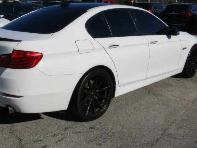 Белый БМВ 5 Серия, объемом двигателя 3 л и пробегом 74 тыс. км за 14500 $, фото 3 на Automoto.ua