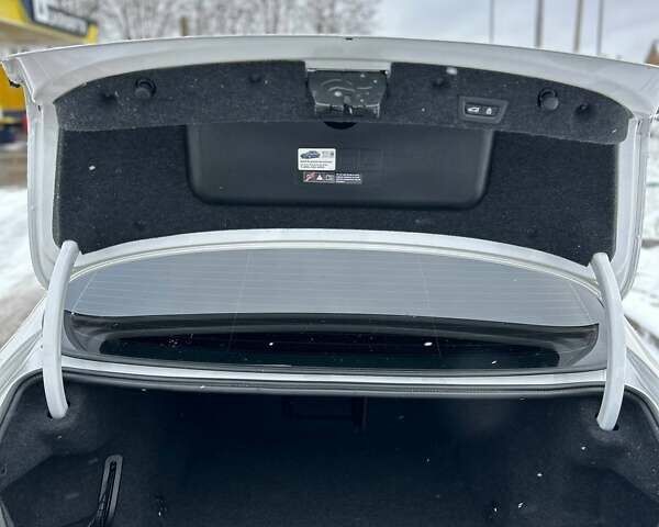 Белый БМВ 5 Серия, объемом двигателя 2 л и пробегом 158 тыс. км за 15500 $, фото 13 на Automoto.ua