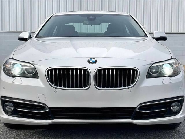 Білий БМВ 5 Серія, об'ємом двигуна 3 л та пробігом 75 тис. км за 4300 $, фото 1 на Automoto.ua