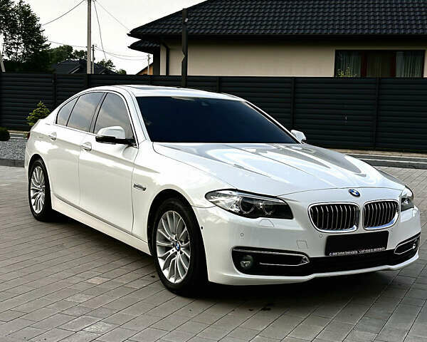 Білий БМВ 5 Серія, об'ємом двигуна 2 л та пробігом 150 тис. км за 15999 $, фото 46 на Automoto.ua