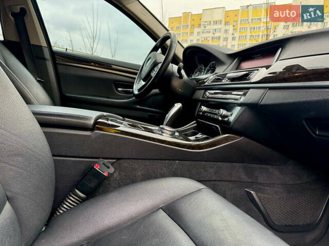 Белый БМВ 5 Серия, объемом двигателя 2.98 л и пробегом 196 тыс. км за 13000 $, фото 22 на Automoto.ua