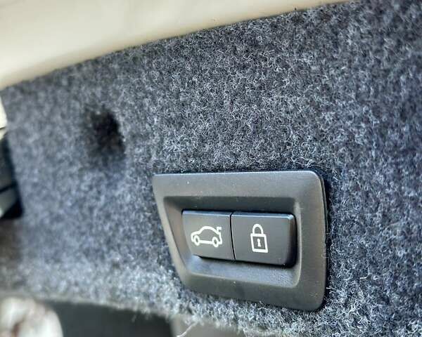 Білий БМВ 5 Серія, об'ємом двигуна 2 л та пробігом 208 тис. км за 14550 $, фото 23 на Automoto.ua