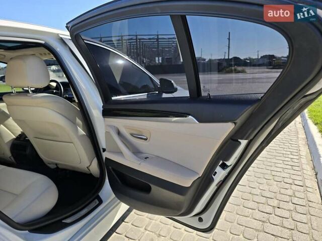 Белый БМВ 5 Серия, объемом двигателя 2 л и пробегом 135 тыс. км за 12900 $, фото 15 на Automoto.ua