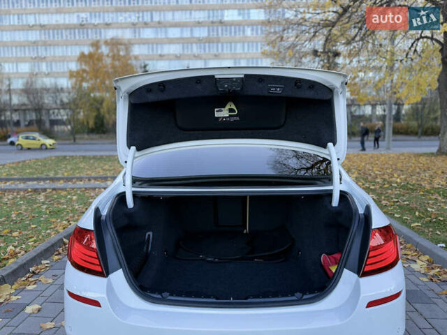 Білий БМВ 5 Серія, об'ємом двигуна 2 л та пробігом 127 тис. км за 17500 $, фото 19 на Automoto.ua