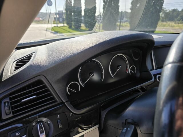 Білий БМВ 5 Серія, об'ємом двигуна 2 л та пробігом 136 тис. км за 13900 $, фото 3 на Automoto.ua