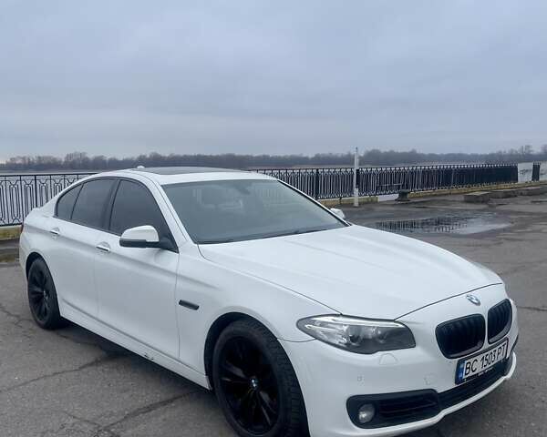 Білий БМВ 5 Серія, об'ємом двигуна 2 л та пробігом 149 тис. км за 16950 $, фото 4 на Automoto.ua