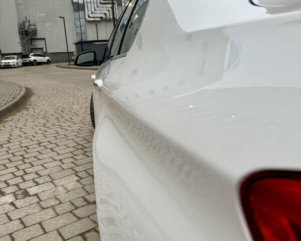 Белый БМВ 5 Серия, объемом двигателя 2 л и пробегом 106 тыс. км за 16000 $, фото 5 на Automoto.ua