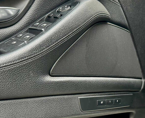 Белый БМВ 5 Серия, объемом двигателя 2.98 л и пробегом 196 тыс. км за 13000 $, фото 17 на Automoto.ua