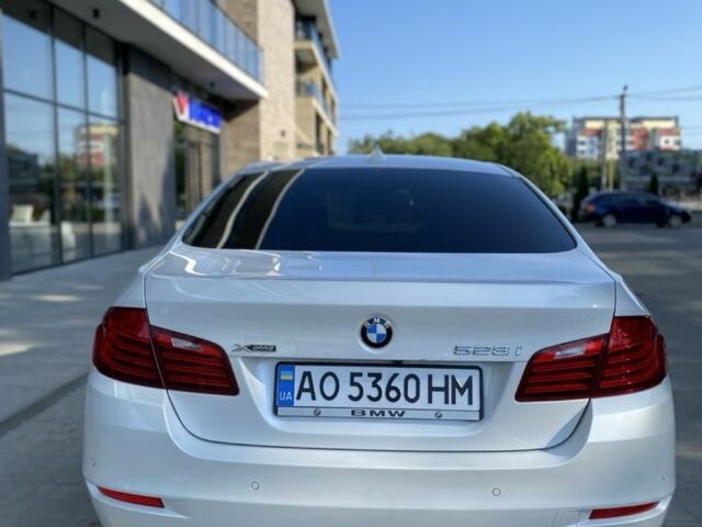 Білий БМВ 5 Серія, об'ємом двигуна 2 л та пробігом 147 тис. км за 17000 $, фото 3 на Automoto.ua