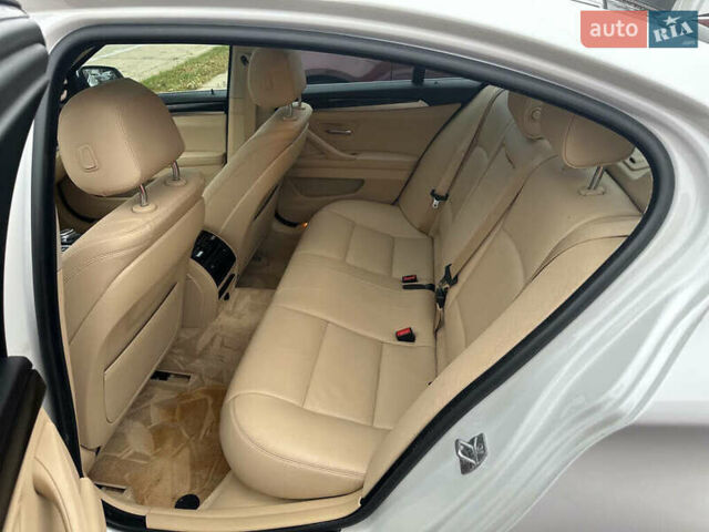 Белый БМВ 5 Серия, объемом двигателя 2 л и пробегом 92 тыс. км за 2900 $, фото 12 на Automoto.ua