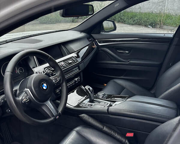 Білий БМВ 5 Серія, об'ємом двигуна 3 л та пробігом 117 тис. км за 22000 $, фото 4 на Automoto.ua