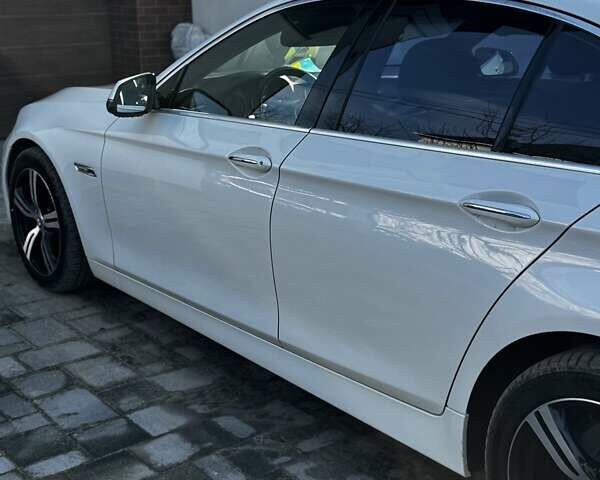 Белый БМВ 5 Серия, объемом двигателя 2 л и пробегом 190 тыс. км за 22000 $, фото 41 на Automoto.ua