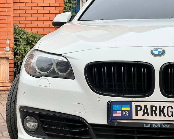 Білий БМВ 5 Серія, об'ємом двигуна 2 л та пробігом 166 тис. км за 21000 $, фото 7 на Automoto.ua
