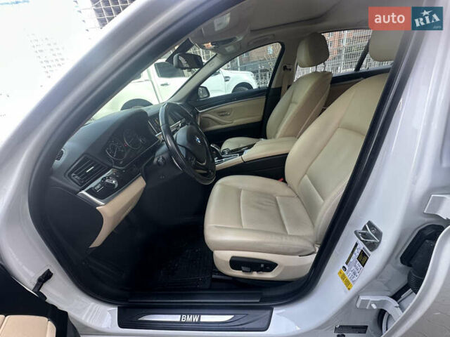 Білий БМВ 5 Серія, об'ємом двигуна 2 л та пробігом 195 тис. км за 14300 $, фото 7 на Automoto.ua