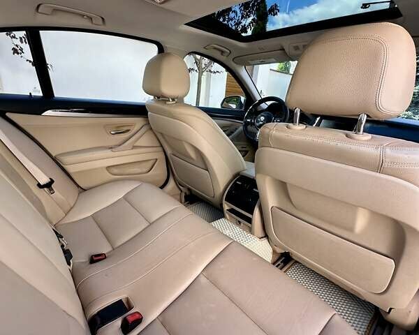 Білий БМВ 5 Серія, об'ємом двигуна 2 л та пробігом 208 тис. км за 14550 $, фото 27 на Automoto.ua