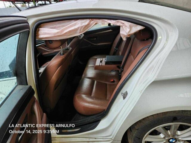 Білий БМВ 5 Серія, об'ємом двигуна 0 л та пробігом 123 тис. км за 10500 $, фото 8 на Automoto.ua