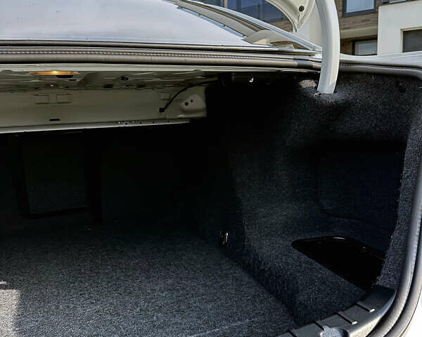 Білий БМВ 5 Серія, об'ємом двигуна 2 л та пробігом 150 тис. км за 15999 $, фото 29 на Automoto.ua