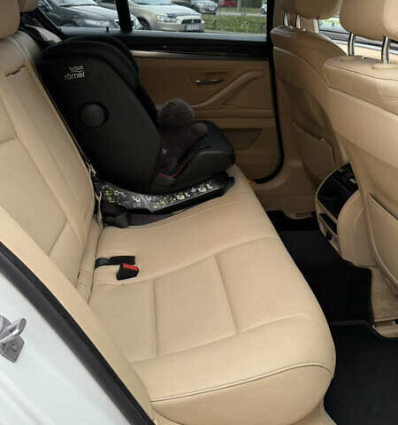 Белый БМВ 5 Серия, объемом двигателя 2 л и пробегом 195 тыс. км за 14700 $, фото 8 на Automoto.ua