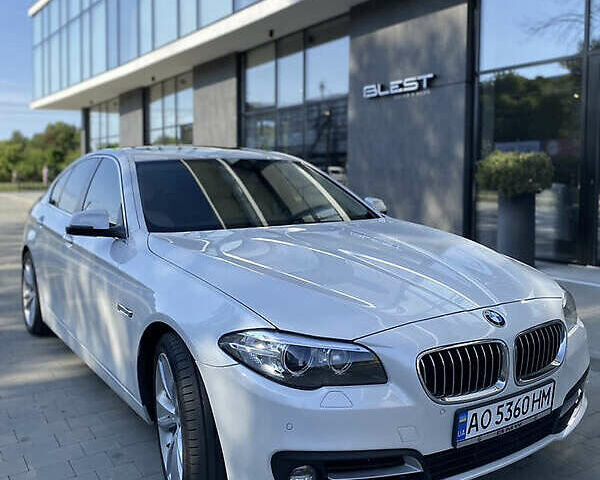 Белый БМВ 5 Серия, объемом двигателя 2 л и пробегом 151 тыс. км за 11900 $, фото 1 на Automoto.ua