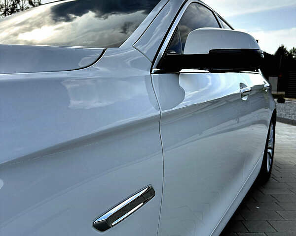 Білий БМВ 5 Серія, об'ємом двигуна 2 л та пробігом 150 тис. км за 16500 $, фото 23 на Automoto.ua