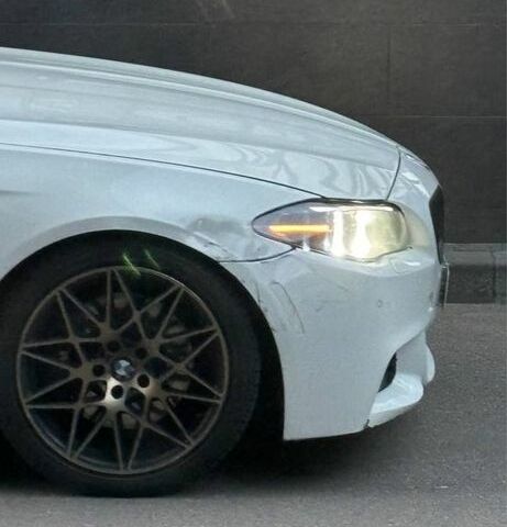 Белый БМВ 5 Серия, объемом двигателя 3 л и пробегом 150 тыс. км за 17000 $, фото 5 на Automoto.ua