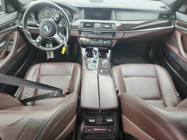 Білий БМВ 5 Серія, об'ємом двигуна 3 л та пробігом 150 тис. км за 5000 $, фото 7 на Automoto.ua