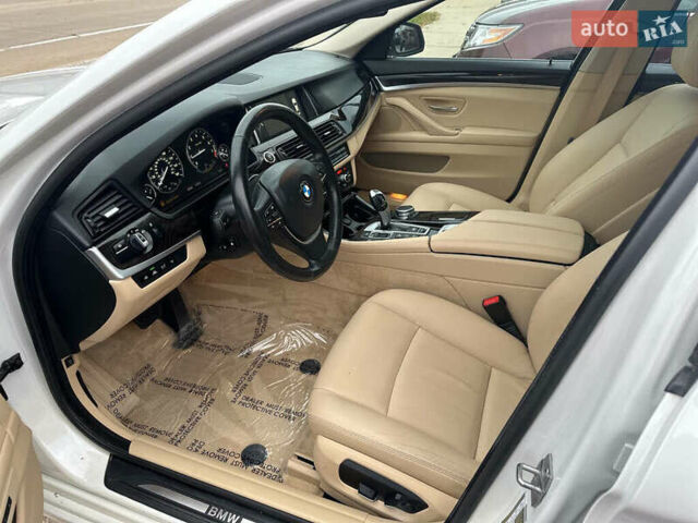 Белый БМВ 5 Серия, объемом двигателя 2 л и пробегом 92 тыс. км за 2900 $, фото 10 на Automoto.ua