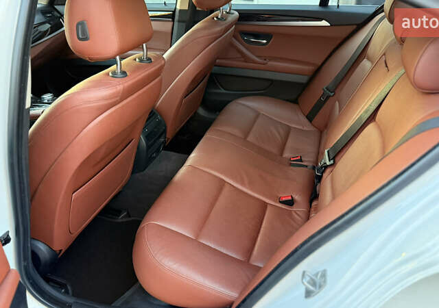 Білий БМВ 5 Серія, об'ємом двигуна 2.98 л та пробігом 220 тис. км за 18100 $, фото 13 на Automoto.ua