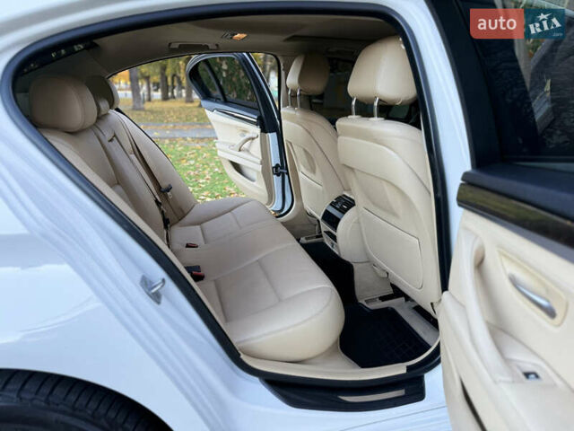 Білий БМВ 5 Серія, об'ємом двигуна 2 л та пробігом 127 тис. км за 17500 $, фото 9 на Automoto.ua