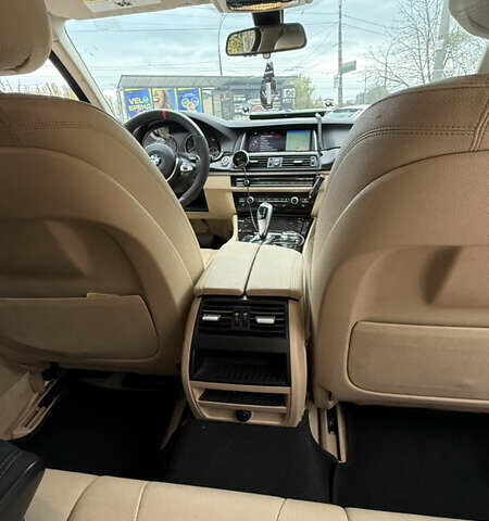 Белый БМВ 5 Серия, объемом двигателя 2 л и пробегом 195 тыс. км за 14700 $, фото 9 на Automoto.ua