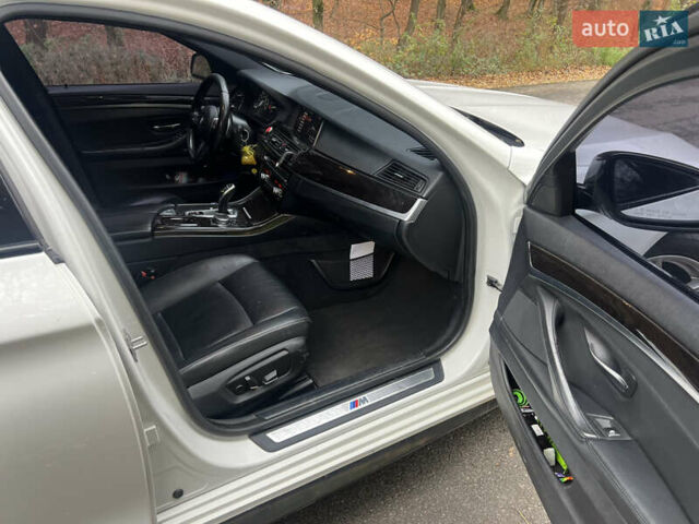 Белый БМВ 5 Серия, объемом двигателя 2.98 л и пробегом 198 тыс. км за 14500 $, фото 20 на Automoto.ua