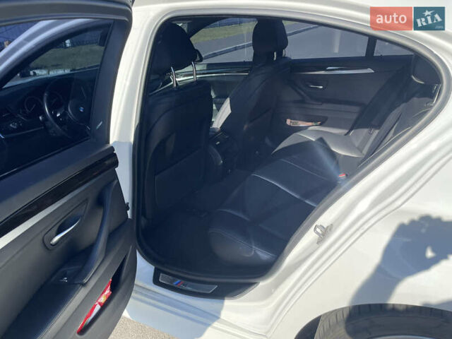 Белый БМВ 5 Серия, объемом двигателя 2.98 л и пробегом 101 тыс. км за 21300 $, фото 9 на Automoto.ua