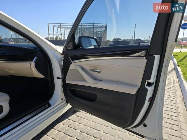 Белый БМВ 5 Серия, объемом двигателя 2 л и пробегом 135 тыс. км за 12900 $, фото 18 на Automoto.ua