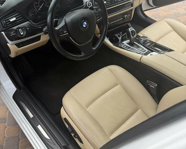 Белый БМВ 5 Серия, объемом двигателя 2 л и пробегом 170 тыс. км за 15800 $, фото 10 на Automoto.ua